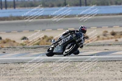 media/Nov-16-2025-Race Pace (Sun) [[8c5fa54630]]/Verified Riders/3-Turn 14 (1045am)/